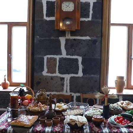 Guesthouse Emma Γκιουμρί Εξωτερικό φωτογραφία